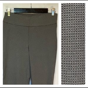 Hilary Radly Black & White Print Stretch Pull On Dressy Career Work Attire Pants